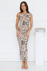 Exotic Essence Off Shoulder Midi Dress Print